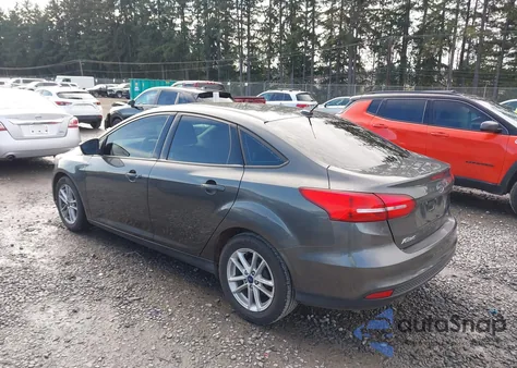 2018 Ford Focus Se z USA, uszkodzony, nr VIN 1FADP3F23JL315503
